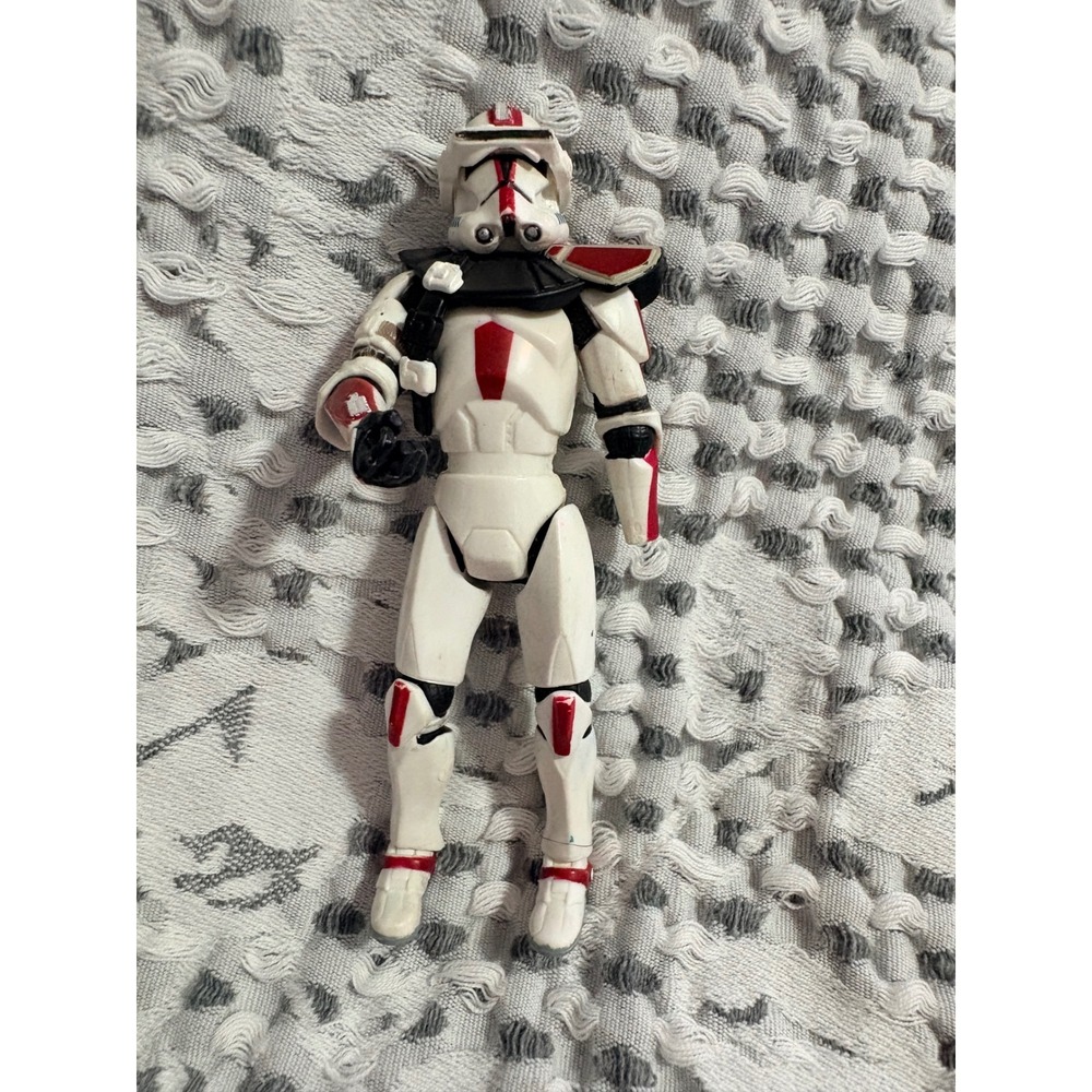 Hasbro Star Wars Clone Trooper Red White 3.75 Action Figure 2004 missing 1 hand
